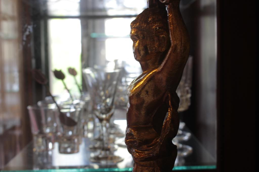 Artemisia Traditional Home Choudetsi Экстерьер фото